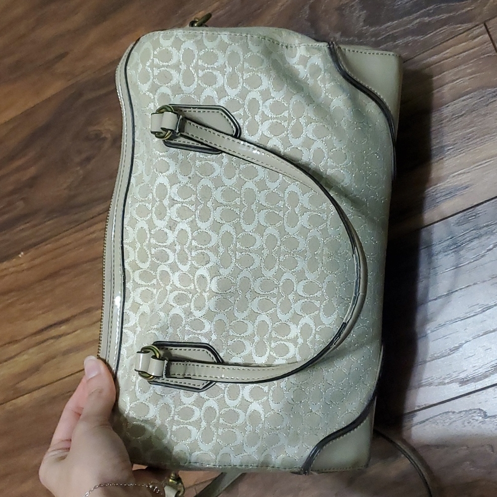 Coach Purse - Picture 4 of 8